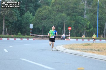 BINH DUONG NEW CITY HALF MARATHON 2024 - Ảnh #1735488