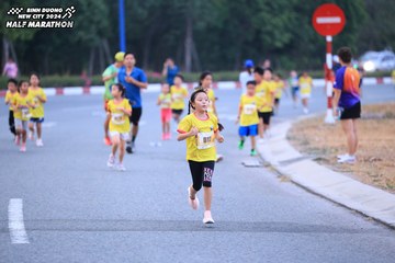 BINH DUONG NEW CITY HALF MARATHON 2024 - Ảnh #1726631