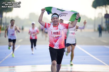 BINH DUONG NEW CITY HALF MARATHON 2024 - Ảnh #1761552