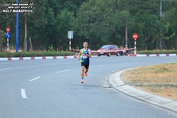 BINH DUONG NEW CITY HALF MARATHON 2024 - Ảnh #1735106
