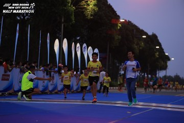 BINH DUONG NEW CITY HALF MARATHON 2024 - Ảnh #1729181
