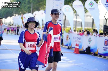 BINH DUONG NEW CITY HALF MARATHON 2024 - Ảnh #1770407