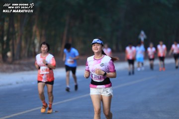 BINH DUONG NEW CITY HALF MARATHON 2024 - Ảnh #1750657