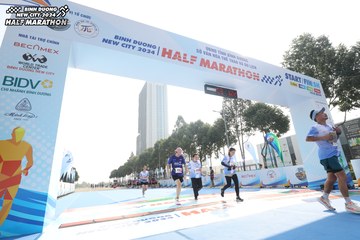 BINH DUONG NEW CITY HALF MARATHON 2024 - Ảnh #1819263