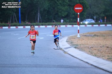 BINH DUONG NEW CITY HALF MARATHON 2024 - Ảnh #1726135