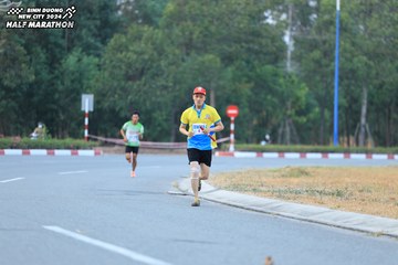 BINH DUONG NEW CITY HALF MARATHON 2024 - Ảnh #1735532