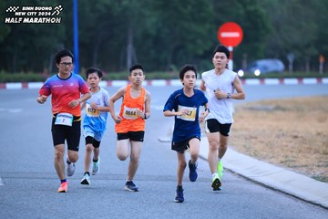 BINH DUONG NEW CITY HALF MARATHON 2024 - Ảnh #1726019