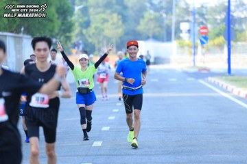 BINH DUONG NEW CITY HALF MARATHON 2024 - Ảnh #1769057