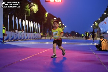 BINH DUONG NEW CITY HALF MARATHON 2024 - Ảnh #1729361