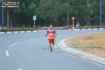 BINH DUONG NEW CITY HALF MARATHON 2024 - Ảnh #1735046