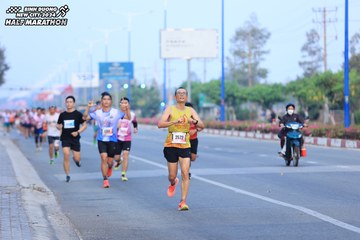 BINH DUONG NEW CITY HALF MARATHON 2024 - Ảnh #1770286