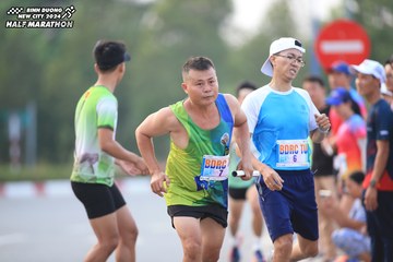 BINH DUONG NEW CITY HALF MARATHON 2024 - Ảnh #1736860