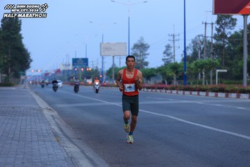 BINH DUONG NEW CITY HALF MARATHON 2024 - Ảnh #1764285