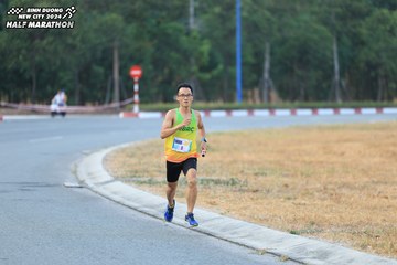 BINH DUONG NEW CITY HALF MARATHON 2024 - Ảnh #1735352