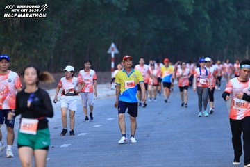 BINH DUONG NEW CITY HALF MARATHON 2024 - Ảnh #1750796