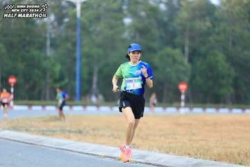 BINH DUONG NEW CITY HALF MARATHON 2024 - Ảnh #1735541