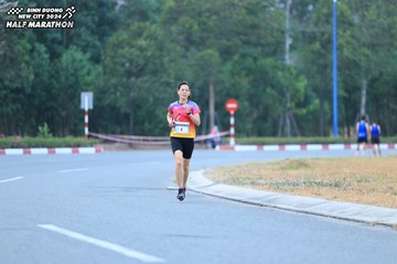 BINH DUONG NEW CITY HALF MARATHON 2024 - Ảnh #1735886