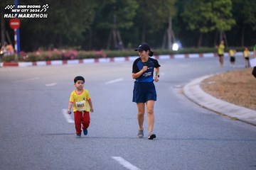 BINH DUONG NEW CITY HALF MARATHON 2024 - Ảnh #1727285
