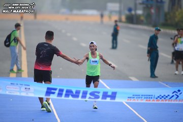 BINH DUONG NEW CITY HALF MARATHON 2024 - Ảnh #1738595