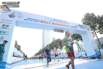 BINH DUONG NEW CITY HALF MARATHON 2024 - Ảnh #1822083