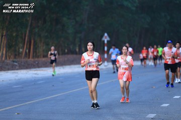 BINH DUONG NEW CITY HALF MARATHON 2024 - Ảnh #1750520