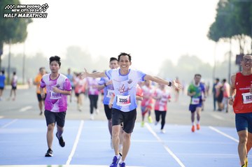 BINH DUONG NEW CITY HALF MARATHON 2024 - Ảnh #1763184