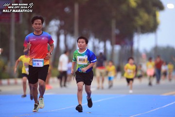 BINH DUONG NEW CITY HALF MARATHON 2024 - Ảnh #1729017