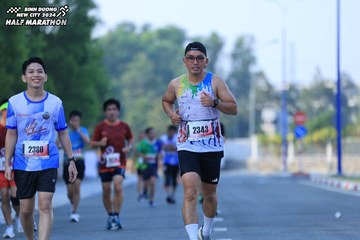 BINH DUONG NEW CITY HALF MARATHON 2024 - Ảnh #1763928