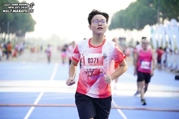 BINH DUONG NEW CITY HALF MARATHON 2024 - Ảnh #1763079