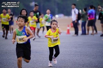 BINH DUONG NEW CITY HALF MARATHON 2024 - Ảnh #1725358