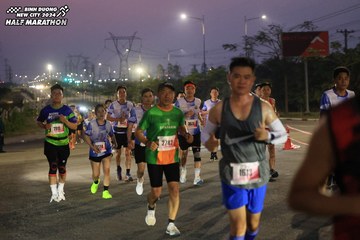 BINH DUONG NEW CITY HALF MARATHON 2024 - Ảnh #1741346