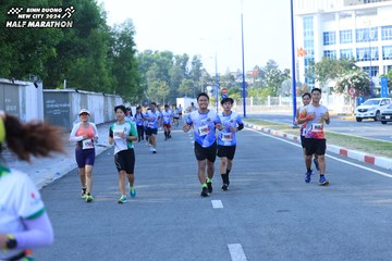 BINH DUONG NEW CITY HALF MARATHON 2024 - Ảnh #1770746