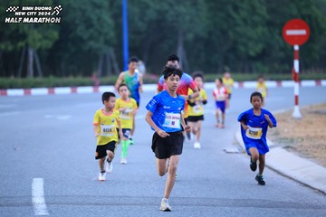BINH DUONG NEW CITY HALF MARATHON 2024 - Ảnh #1726219