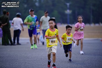 BINH DUONG NEW CITY HALF MARATHON 2024 - Ảnh #1725218