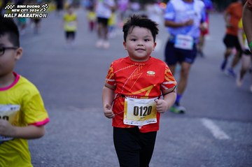 BINH DUONG NEW CITY HALF MARATHON 2024 - Ảnh #1724804