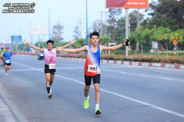 BINH DUONG NEW CITY HALF MARATHON 2024 - Ảnh #1770110
