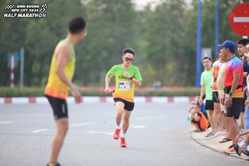 BINH DUONG NEW CITY HALF MARATHON 2024 - Ảnh #1736592