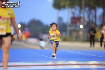 BINH DUONG NEW CITY HALF MARATHON 2024 - Ảnh #1728639