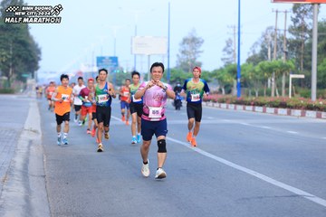 BINH DUONG NEW CITY HALF MARATHON 2024 - Ảnh #1768658