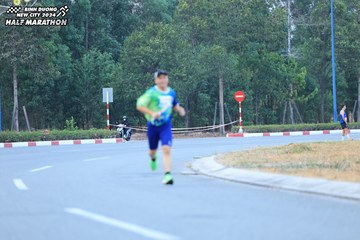 BINH DUONG NEW CITY HALF MARATHON 2024 - Ảnh #1735917
