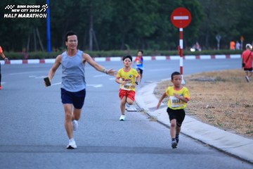 BINH DUONG NEW CITY HALF MARATHON 2024 - Ảnh #1726109