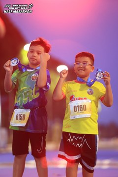 BINH DUONG NEW CITY HALF MARATHON 2024 - Ảnh #1729382