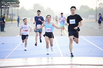 BINH DUONG NEW CITY HALF MARATHON 2024 - Ảnh #1756970