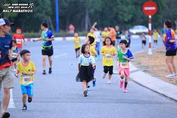 BINH DUONG NEW CITY HALF MARATHON 2024 - Ảnh #1726506