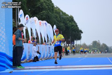 BINH DUONG NEW CITY HALF MARATHON 2024 - Ảnh #1737267
