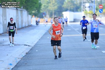 BINH DUONG NEW CITY HALF MARATHON 2024 - Ảnh #1770480