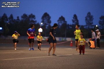 BINH DUONG NEW CITY HALF MARATHON 2024 - Ảnh #1728513