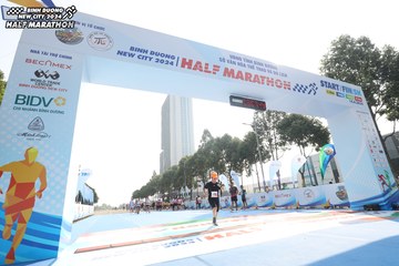 BINH DUONG NEW CITY HALF MARATHON 2024 - Ảnh #1819188