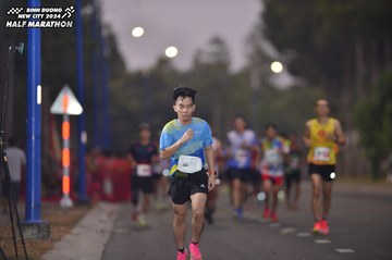 BINH DUONG NEW CITY HALF MARATHON 2024 - Ảnh #1756550