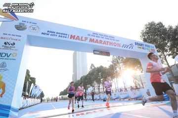 BINH DUONG NEW CITY HALF MARATHON 2024 - Ảnh #1819854